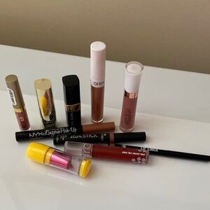 Lipstick/Lip Liner Bundle #8- 10 items